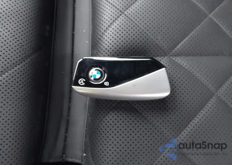 2025 BMW X7 xDrive40I from USA, damaged, VIN 5UX23EM07S9X63640